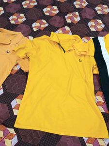 4 Tshirt Deal (Medium Size/Large Size)