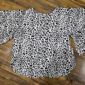 Leopard Print Ruffle Sleeve Top