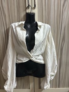 puffy sleeve White Twist Front crop Top