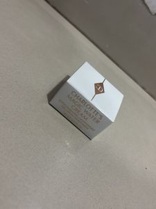Charlotte Tilbury Magic Water Cream