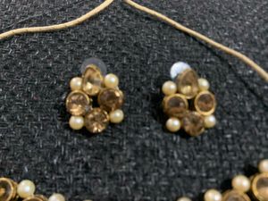 Pearl &amp; Stone Necklace Set
