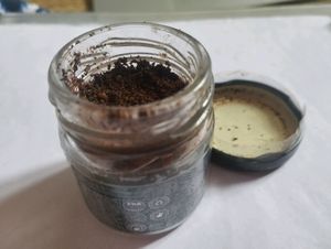 M caffeine body scrub