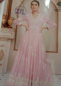 Elegant Women&#39;s Ethnic Gown
