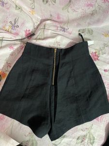 Chic Black Shorts