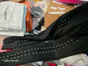 Black Jegging With Lace