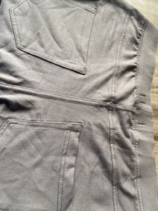 Skinny Jegging Grey