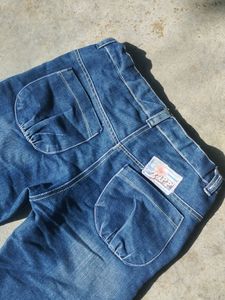 Capri Pants