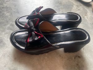 Black Bow Accent Heel Slides