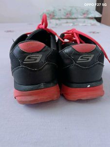 Sketchers Shoes