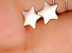 3 Rings With A Free Earing Pair (Star Shaped)★