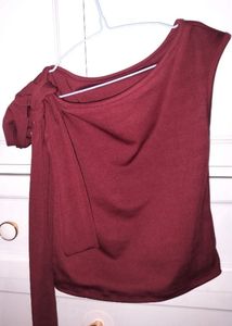 Chic One-Shoulder Top