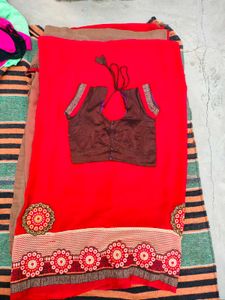 Dual Colour Saree With Blouse