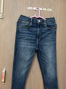Levi’s branded new item for waist 32-34