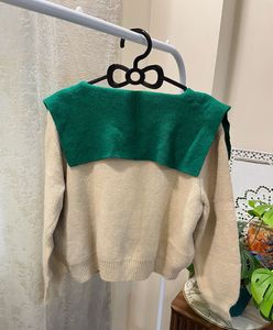 Cute Cardigan with Green Collar