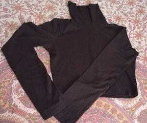 Black Turtleneck Crop Top
