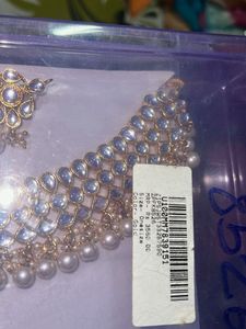 Elegant Kundan Necklace Set