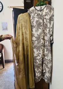 Pakistani Suit