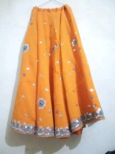 Beautiful Lahenga Choli Pices And Dupatta