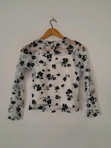 White Casual Top (Women&#39;s)