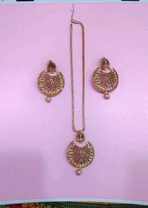 Golden Necklace & Earring Set