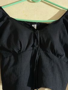 Black Long Sleeve Crop Top