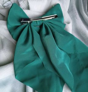 Green Bow Clip With Embroidery 💚