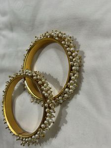 Pearl Beaded Gold Bangle Set