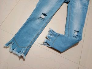 Distressed/Tone Sky Blue Jeans