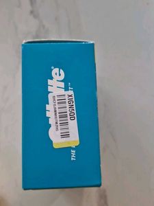 Gillette Mach3 Razor Blades - 16 Count. With 2 Raz