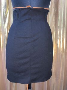 Chic Black Mini Skirt