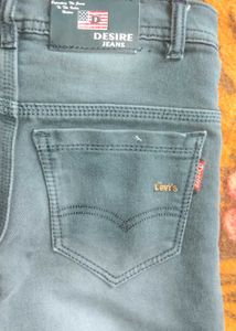 Stylish Dark Wash Denim Jeans