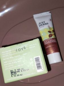 Cica&amp; Niacinamide Moisturizer Dot And Key