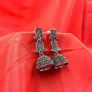 Antique Square With Leaf &amp; Big Jhumka Earrings