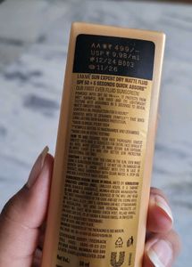 Lakme Sun Expert Dry Matte Fluid SPF 50