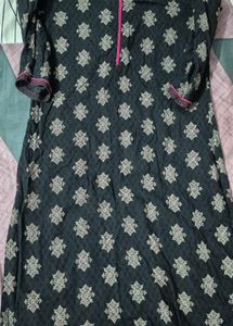 black and pink line suit beautiful