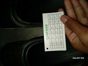 New CROCS WITH Tag