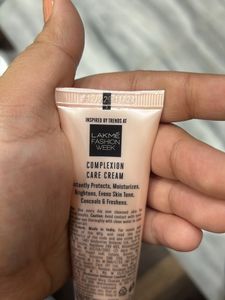 Lakme 9to5 CC Cream