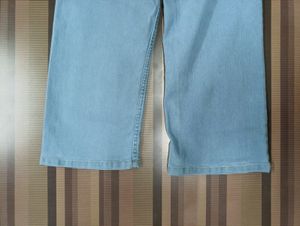 Y-22 Size 30 Straight Women Denim Jeans