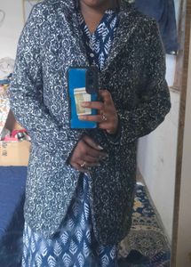 Patterned Women&#39;s Coat