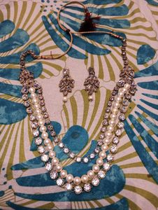 Elegant Pearl &amp; Crystal Necklace Set