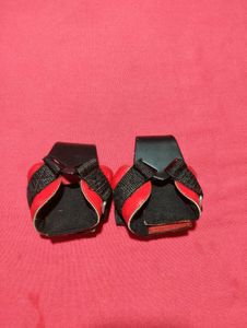 Weight Lifting Straps Vs Hooks