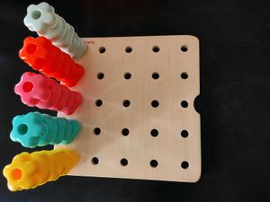 TOPBRIGHT Rainbow Stack &amp; Lacing Button Peg Board