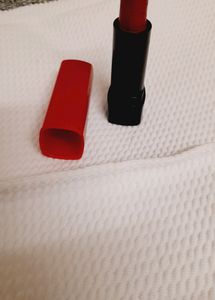 1 Matt And 1 Stick Beautiful Shades of Lipstick Buy 1🥳🥳 Get 1 FREE 🥳🥳