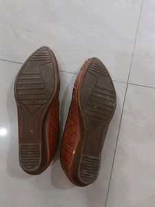 Ethnic Brown Juttis
