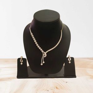 Elegant Necklace &amp; Earring Set