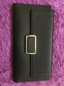 Women’s black wallet