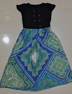 Elegant Patterned Maxi Dress