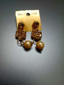 Fashion Earrings - Pearl and Rhinestone