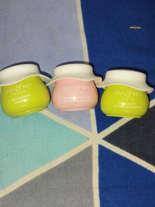 Dot &amp; Key Skin Care Set