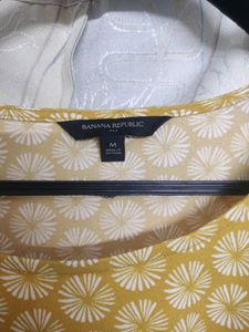 Banana republic top